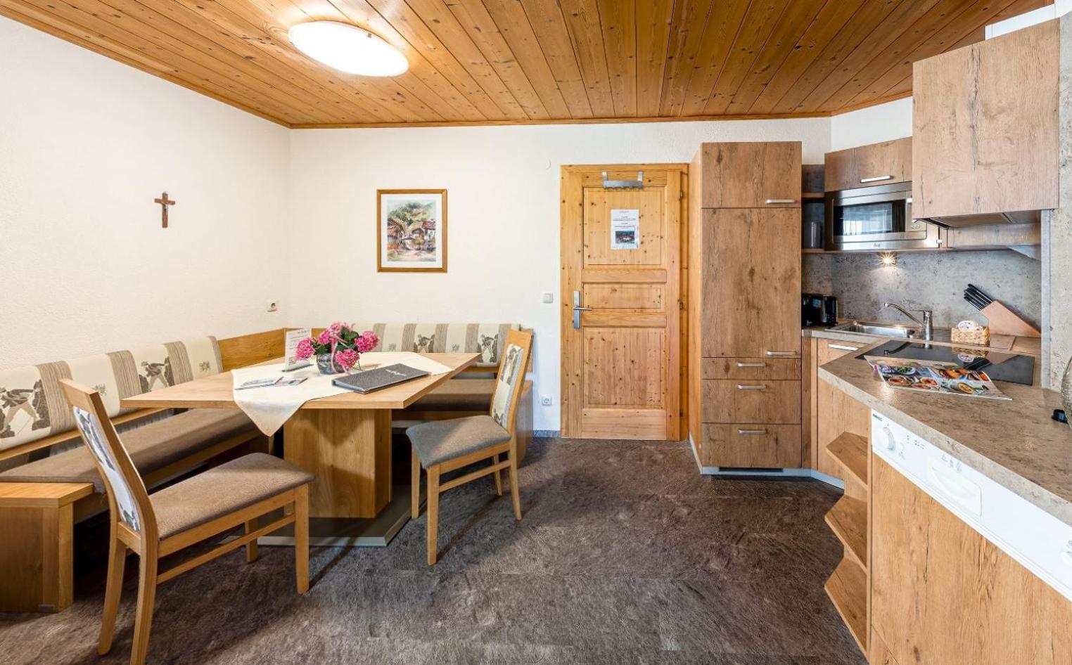 Appartements Am Burgsee Ladis Bagian luar foto