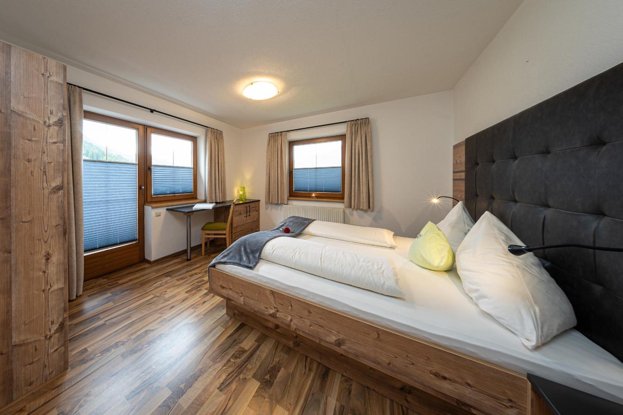 Appartements Am Burgsee Ladis Bagian luar foto